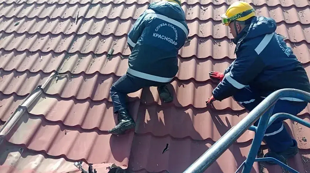 В Краснодаре обследовали все поврежденные после ночной атаки беспилотников дома