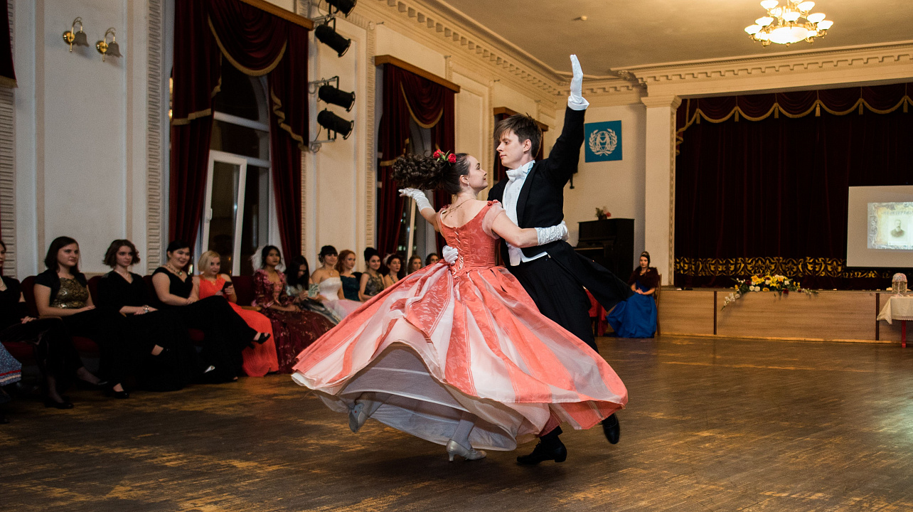 Заседание молодёжного клуба интернациональной дружбы (5).jpg