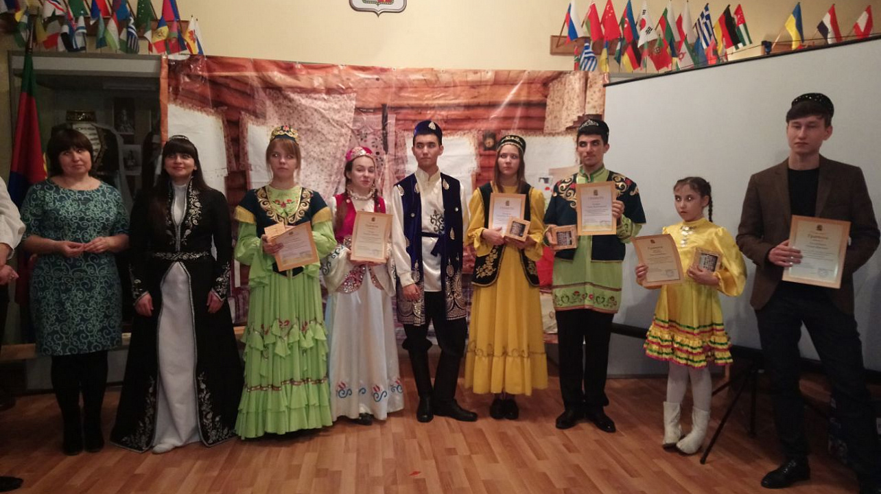 Заседание клуба интернациональной дружбы посвятили истории и культуре татар (6).jpg