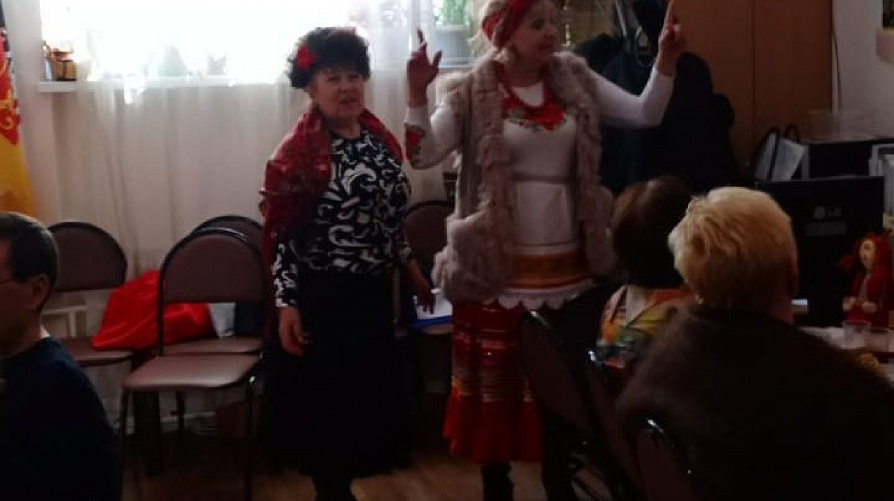 Активисты Центрального округа продолжают праздновать Масленицу