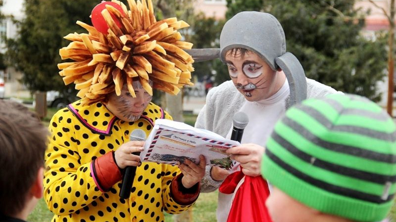 Прекрасный новогодний праздник провели в минувшие выходные для детей Юбилейного микрорайона