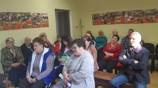 Вопросы противопожарной безопасности в  осенне-зимний период обсудили на информационном занятии в территориальном центре №28