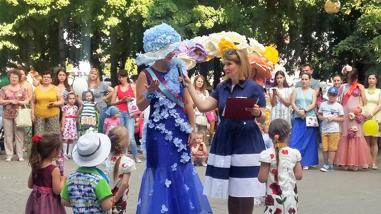 «Детства яркая планета» - театрализованное представление для жителей Прикубанского округа