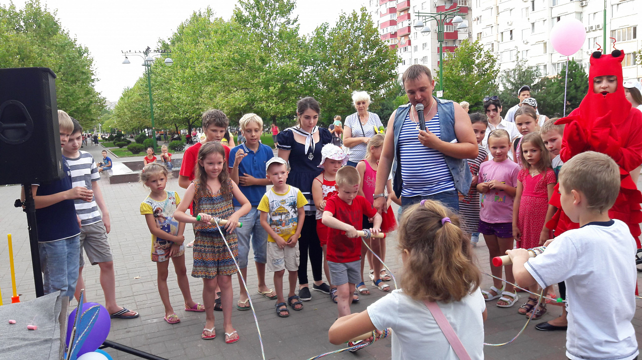 В Юбилейном микрорайоне провели День Нептуна