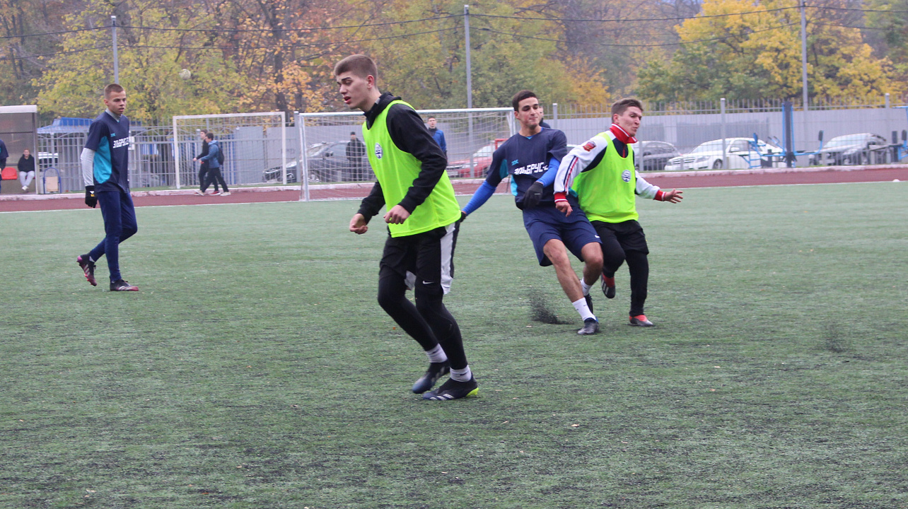 Завершился футбольный матч 8х8 среди студенческих команд  