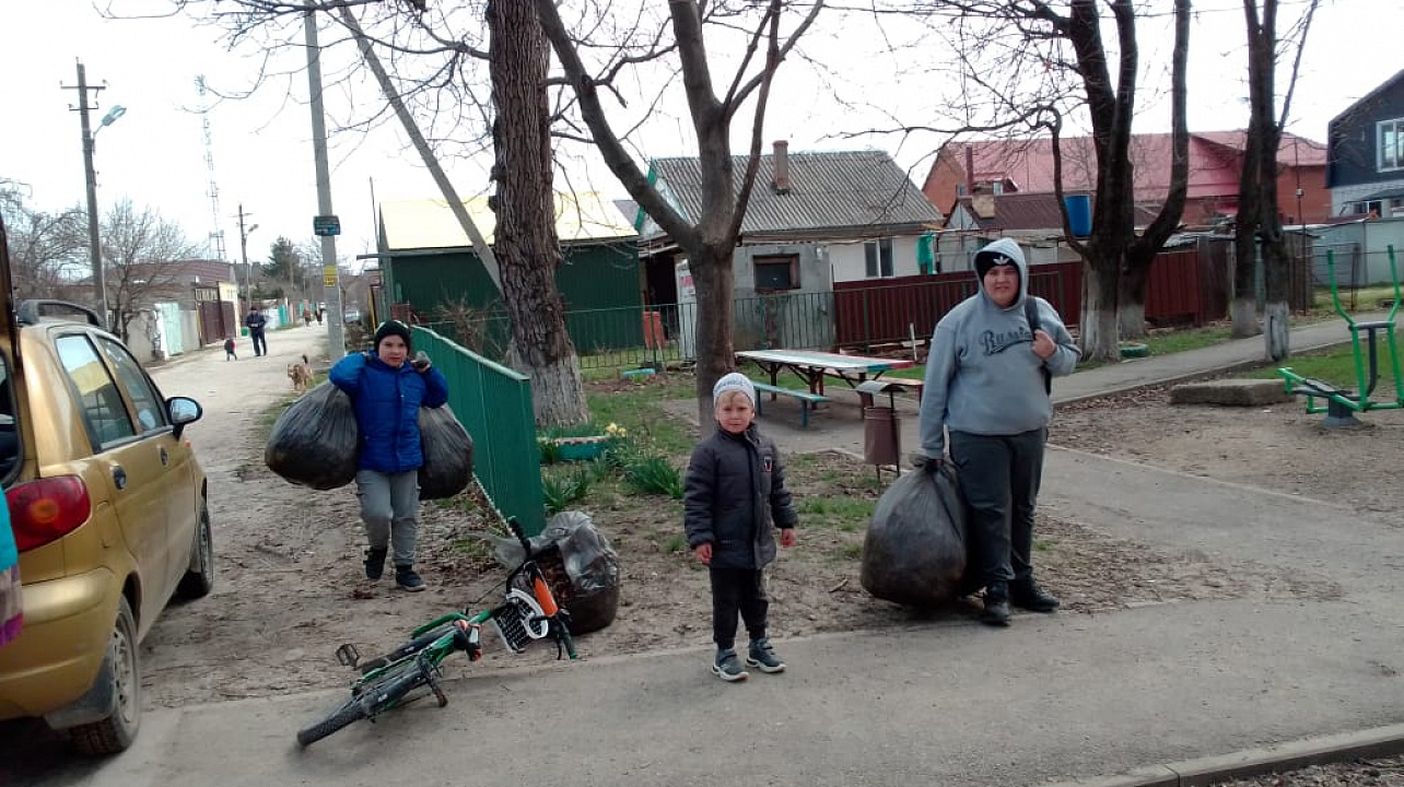 Субботники в Прикубанском округе продолжаются