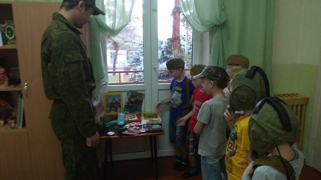 Курсант Краснодарского военного училища им. Штеменко рассказал дошкольникам об освобождении Краснодарского края