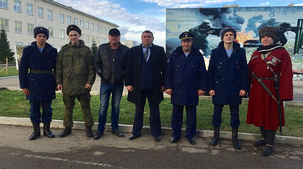 Казаки Пашковского станичного казачьего общества посетили воинскую часть