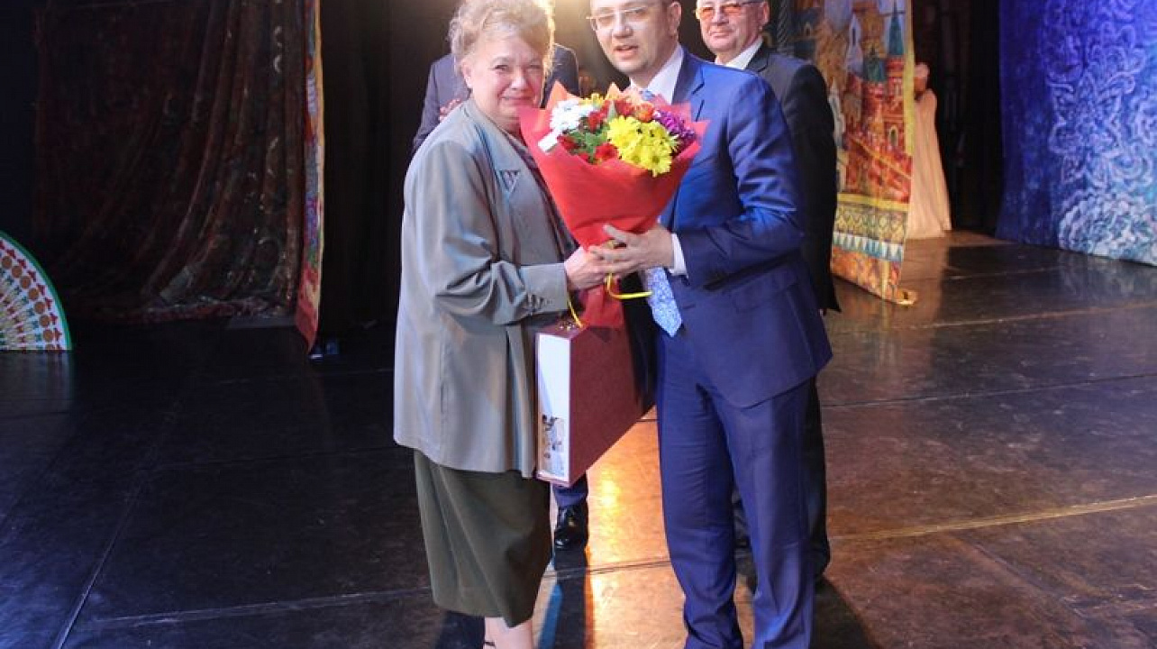 Председателей органов ТОС Центрального округа чествовали на городском новогоднем балу общественности