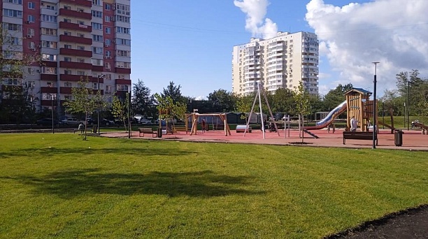 Успеть до зимы: в Краснодаре завершается благоустройство скверов и прогулочных территорий 