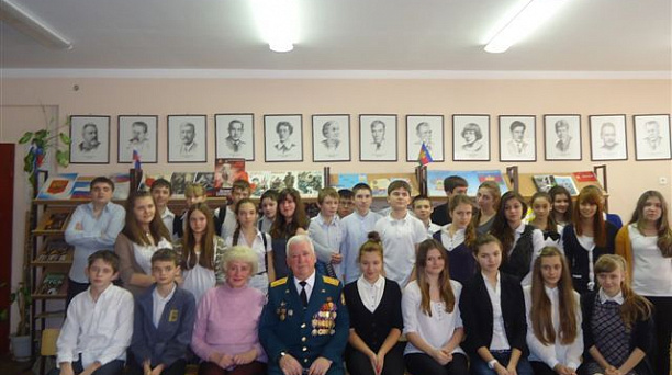 В школах Западного округа проходят уроки мужества