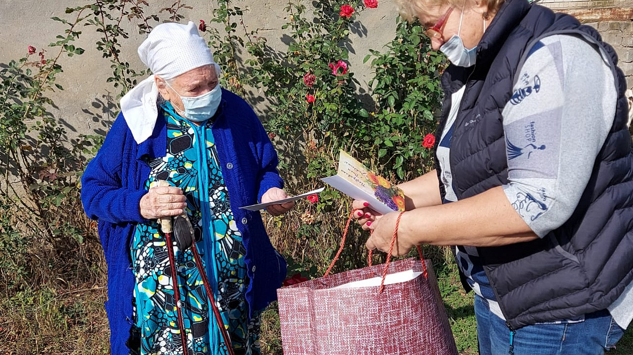 С 90-летием поздравили ветерана войны в хуторе Копанском