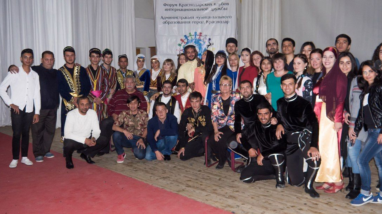Активисты клубов интренациональной дружбы собрались на юбилейный фестиваль (7).jpg