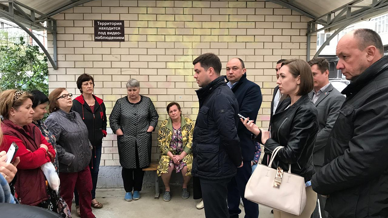 Глава Прикубанского округа Александр Журавлев обсудил проблемные вопросы с жителями «Музыкального» микрорайона