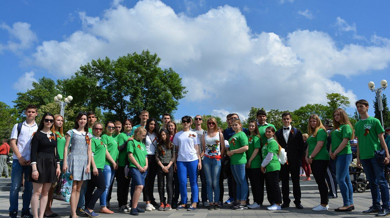 Молодежный Совет Западного округа принял участие в праздничных мероприятиях посвящённых Дню Победы