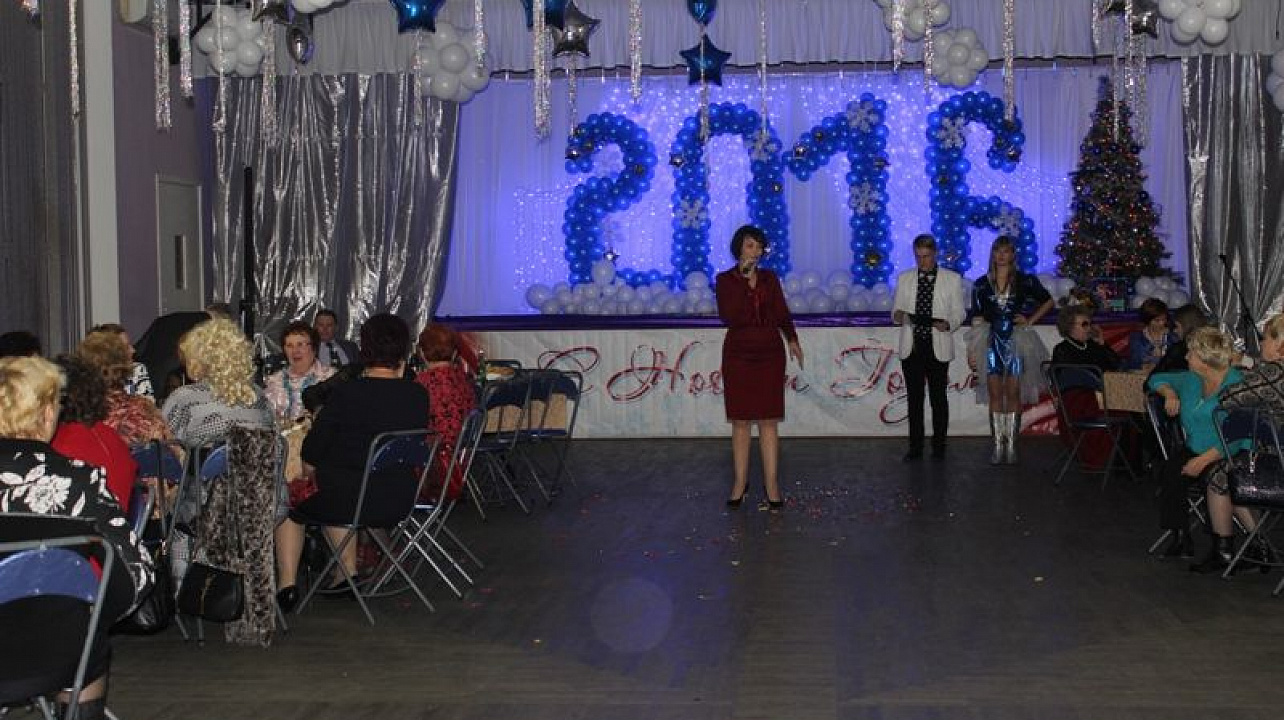 В Центральном округе состоялся новогодний бал общественности