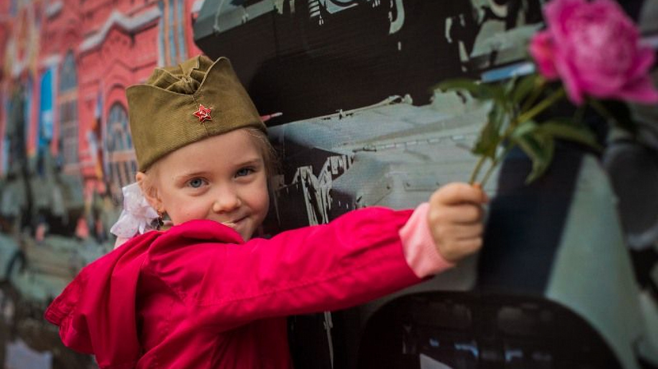 В День Победы жители округа посетили бесплатный показ фильма «Танки»