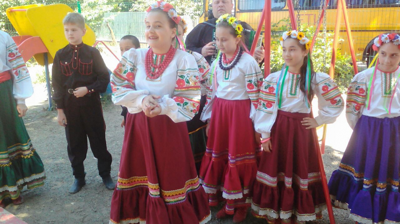 Для жителей поселка Краснодарский прошел казачий праздник