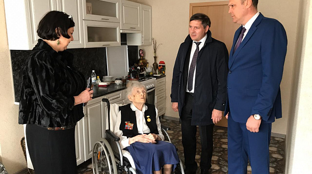 Почётный гражданин города Краснодара Елизавета Максимовна Кривчик принимала поздравления с 98-летием