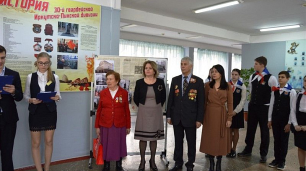 В гимназии №82 открылся музей Боевой славы