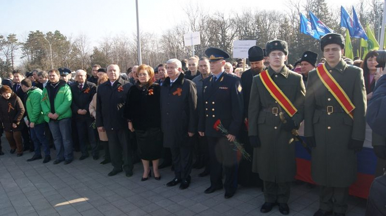 Западный округ присоединился к  месячнику  оборонно -массовой и военно - патриотической работы