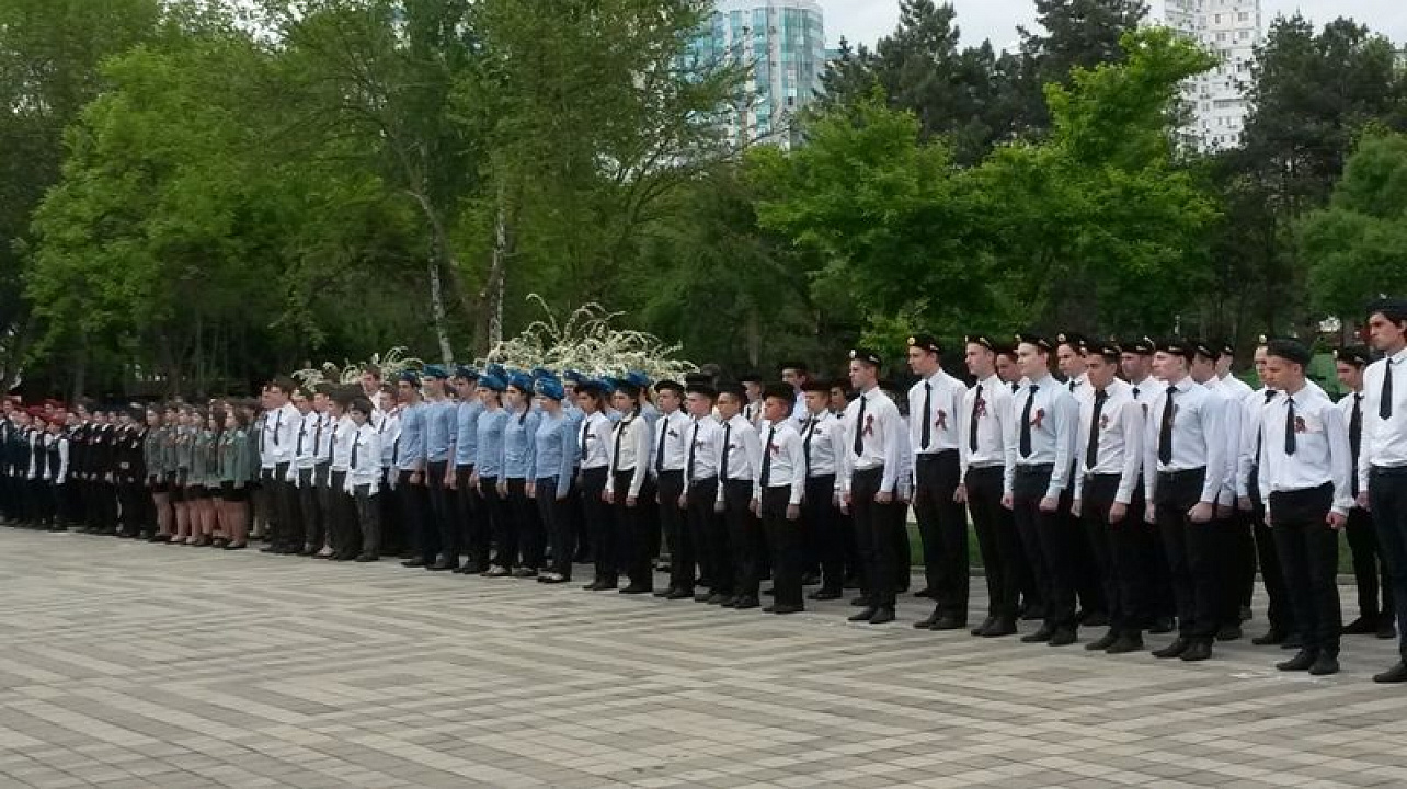 Гимназисты Западного округа стали победителями патриотического смотра