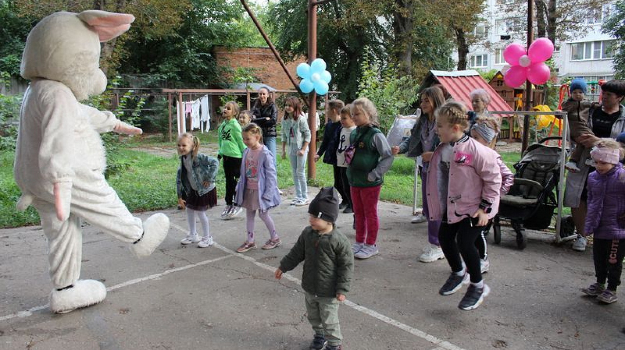 В Центральном округе проходит череда детских праздников