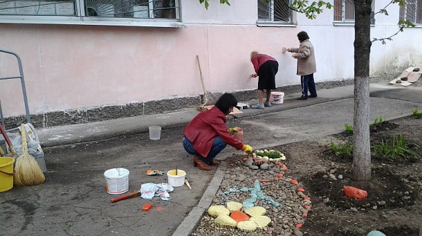 В Центральном округе проходят субботники