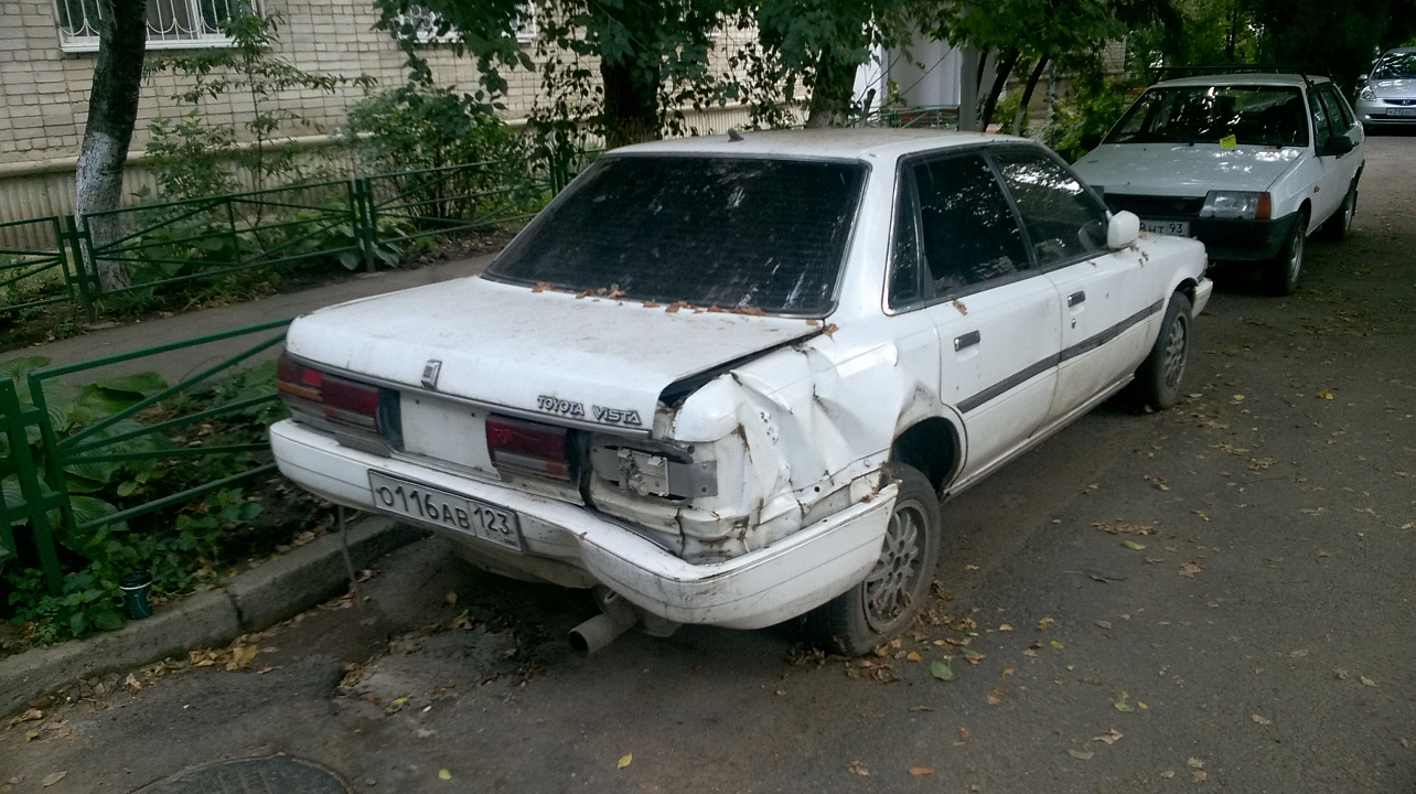 В Западном округе продолжается мониторинг по выявлению и уборки транспортных средств, брошенных собственниками