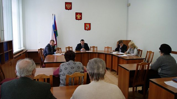 Глава Западного округа провел Координационный совет общественных объединений