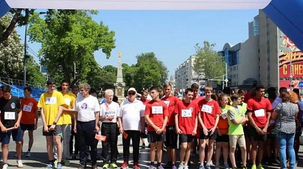 В Краснодаре прошла Всекубанская эстафета «Спортсмены Кубани — в ознаменование Победы в Великой Отечественной войне 1941–1945 годов»