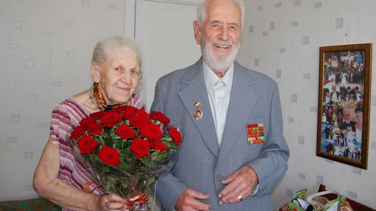 Ветерану ВОВ Виктору Федоровичу Попову исполнилось 90 лет