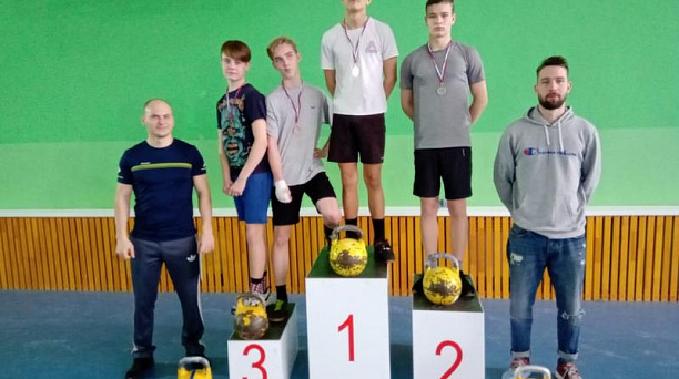 Казак силой славится!