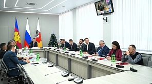 На «Прямую линию» губернатора Кубани из Краснодара поступило 2880 сообщений по компетенции города