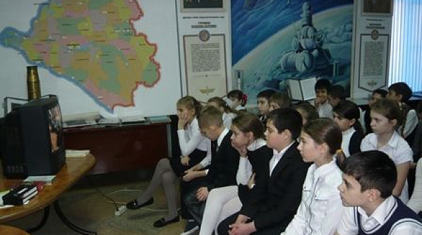 В музее космонавтики на базе школы №72 открыли видеосалон «Блокада Ленинграда»