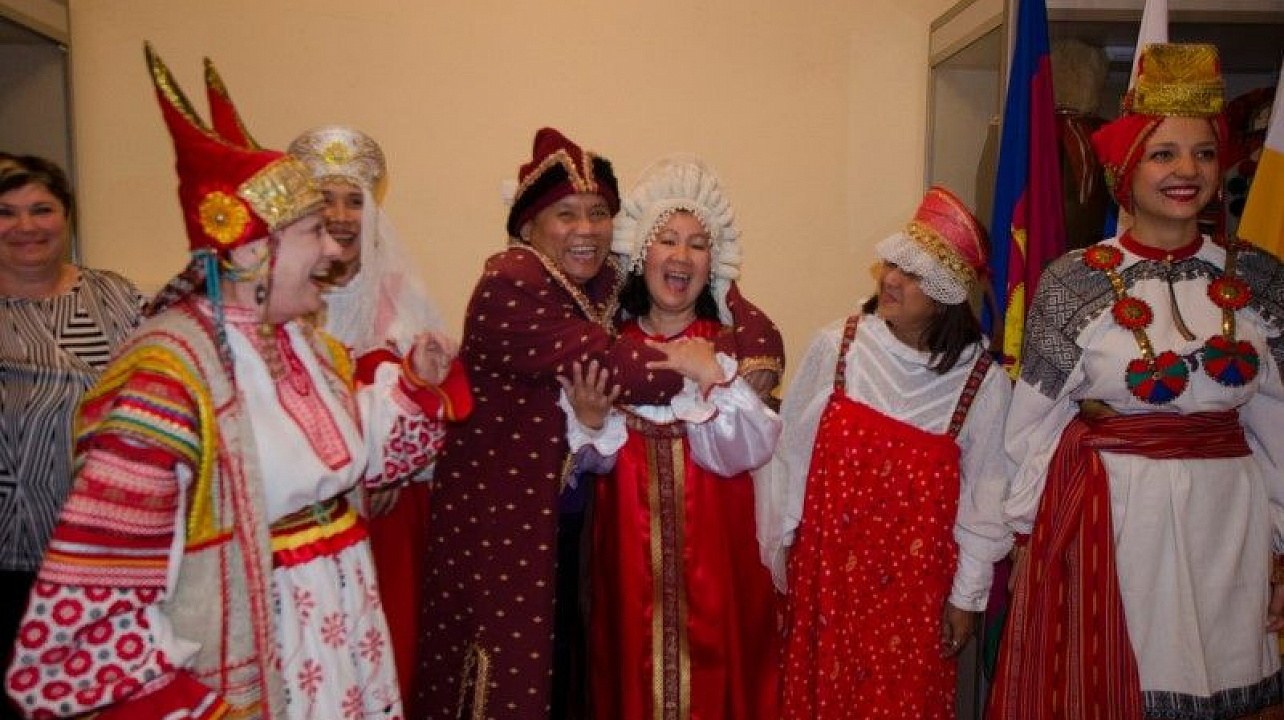 Гости из Таиланда посетили заседание клуба интернациональной дружбы (2).jpg