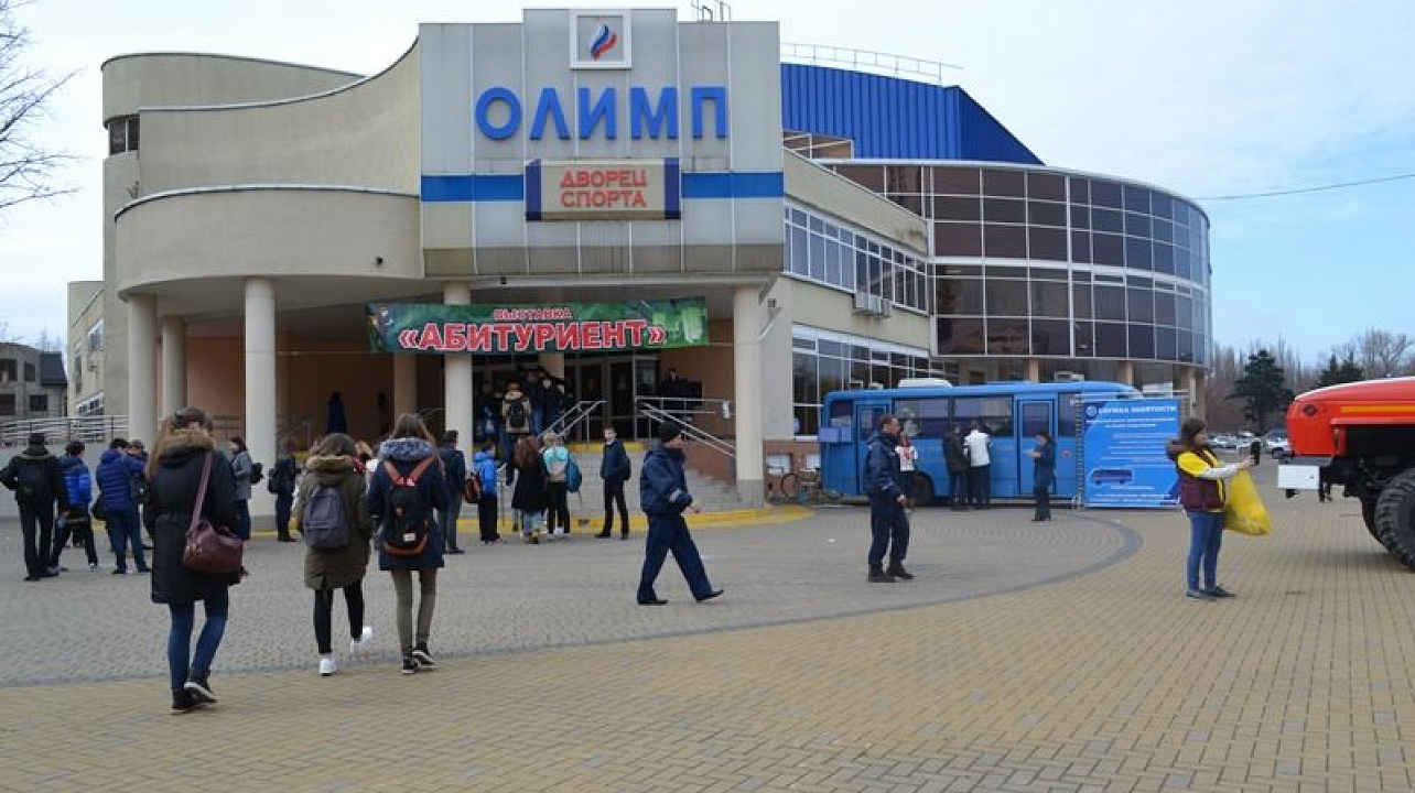 В Краснодаре прошли выставка «Абитуриент-2016» и ярмарка вакансий для подростков