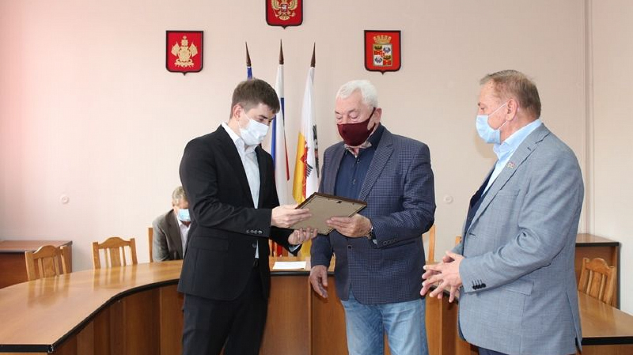 В Западном округе чествовали ветеранов комсомола Кубани _ _ _ _.jpg