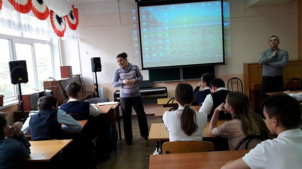 Профилактическую беседу «Уберечь от беды!», в рамках программы «Антинарко» провели для ребят из школы № 89