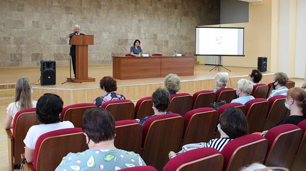 Депутат Государственной Думы Федерального собрания Российской Федерации Владимир Евланов отчитался о проделанной работе