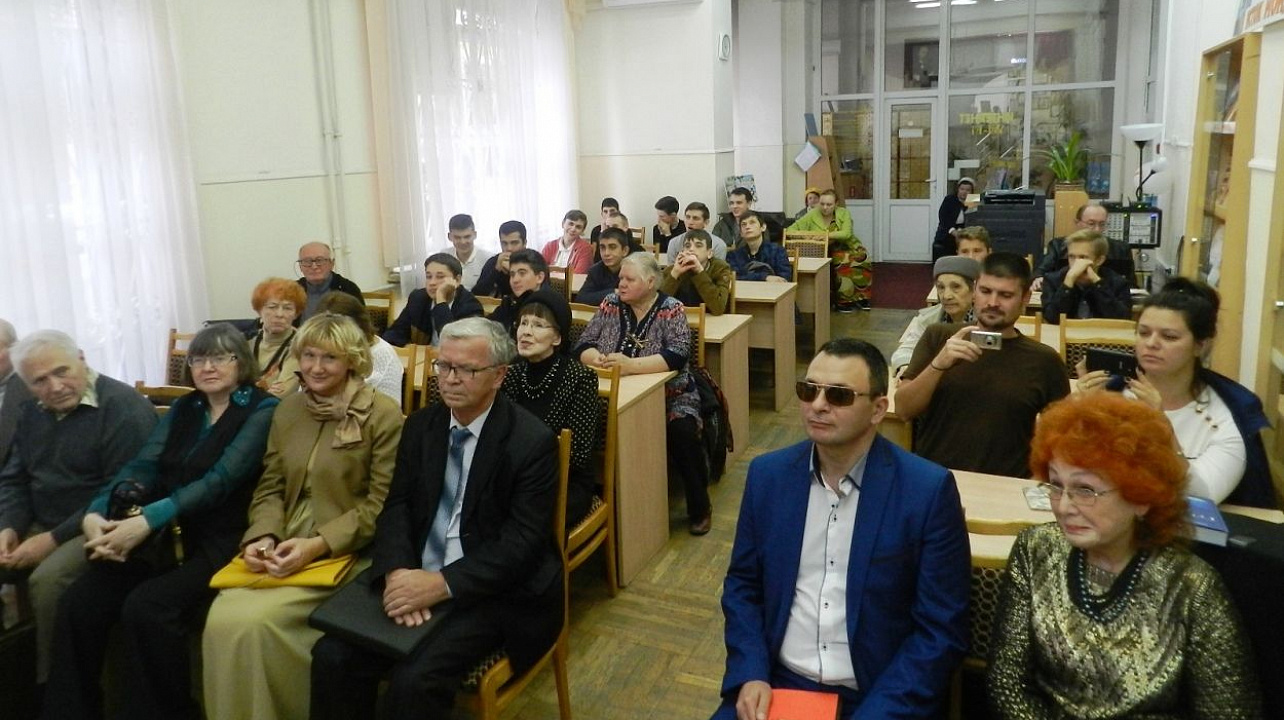 В библиотеке Западного округа состоялся дебют краснодарского писателя Станислава Терпогосова