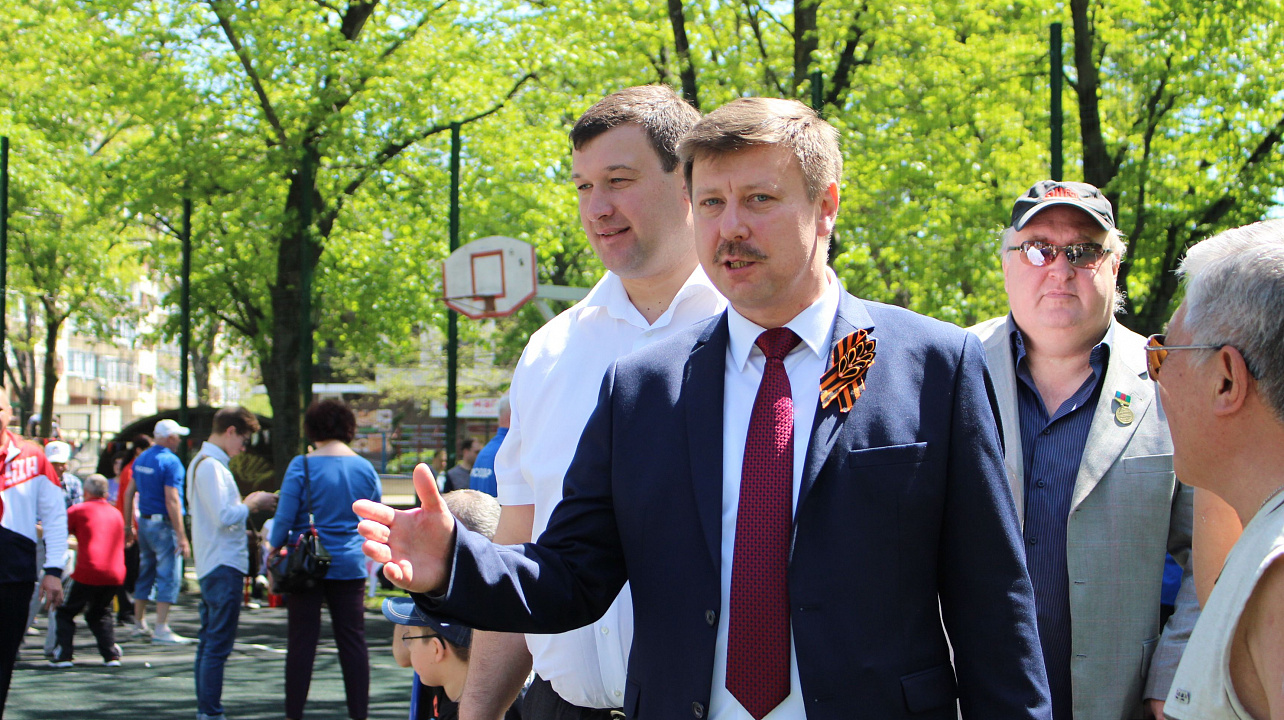 Определены самые спортивные семьи Центрального и Западного внутригородских округов