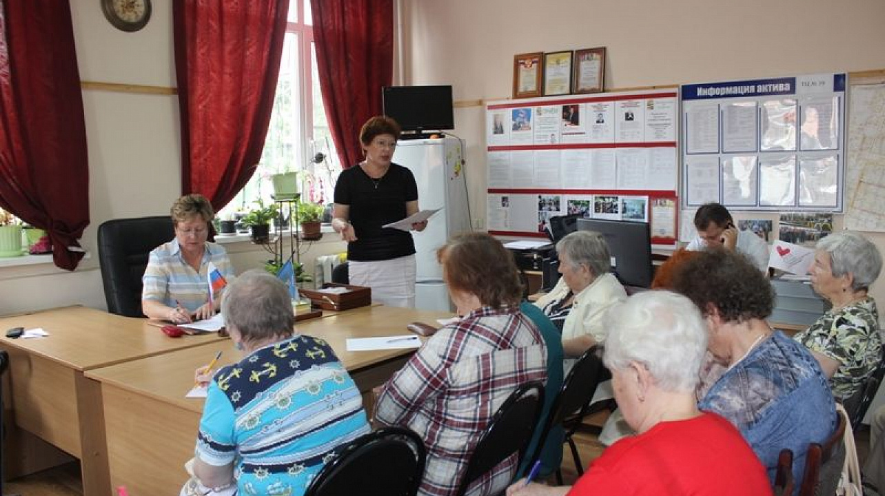 В Центральном округе руководители ТОС обсудили вопросы социальных пособий