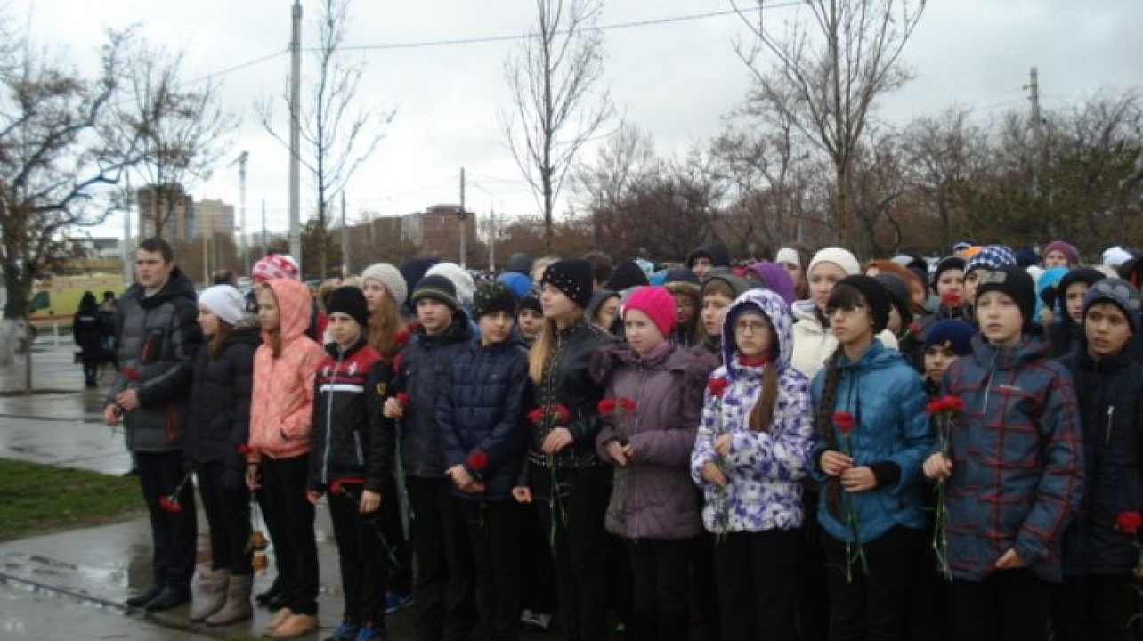 Школьники Центрального округа приняли участие в операции «Бескозырка»