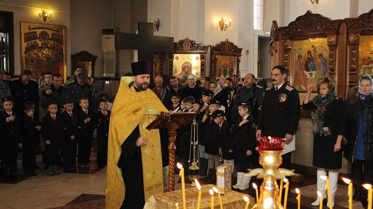 В Западном округе состоялась церемония посвящение в казачата