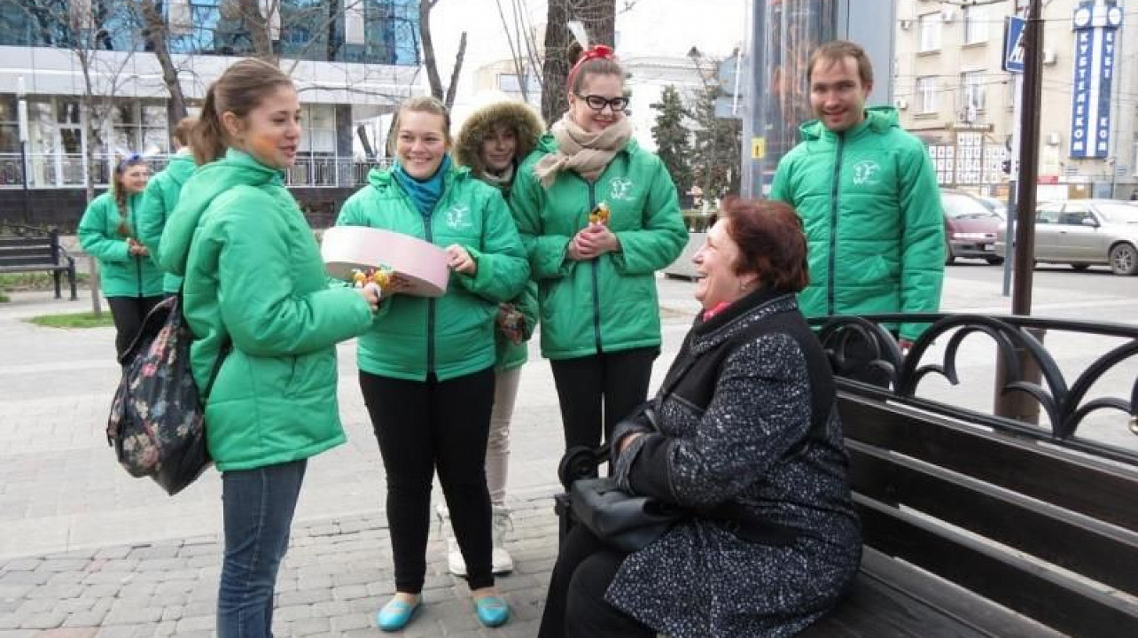 Молодежный совет провел акцию ко Дню смеха