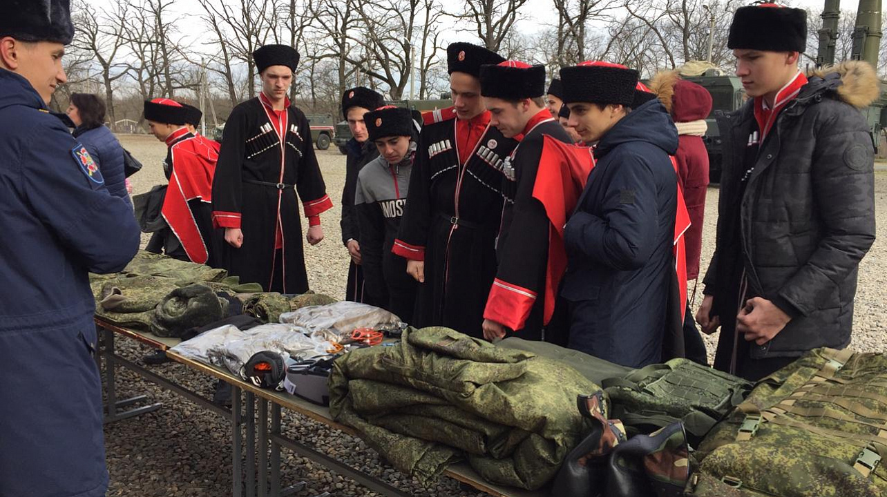 Учащиеся школы № 60 посетили с экскурсией воинскую часть