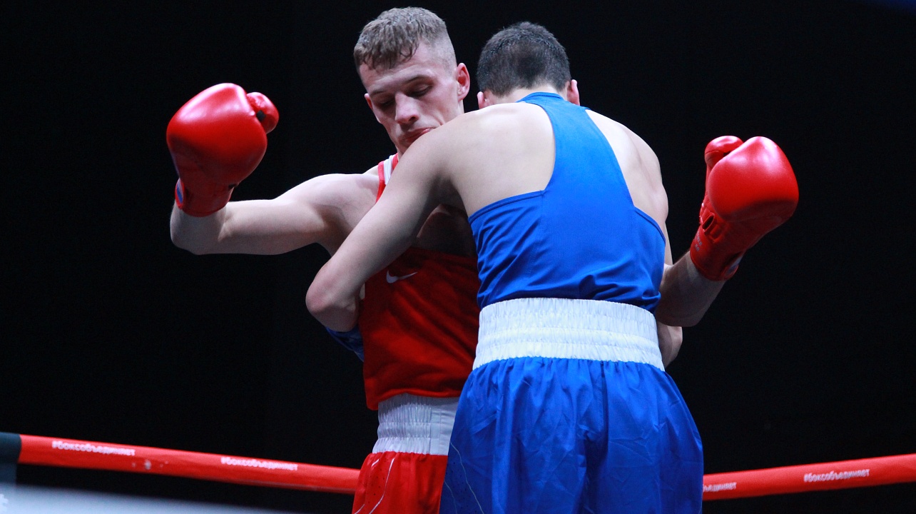 Мурад Алиев одержал победу над венесуэльцем Франклином Манзаниллой