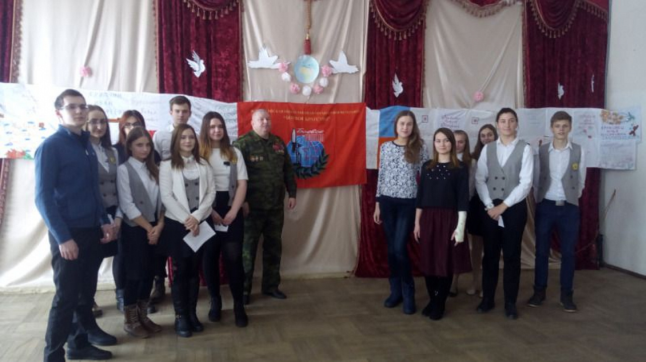 В СОШ №58 прошла встреча с ветеранами вооруженных конфликтов (2).jpg