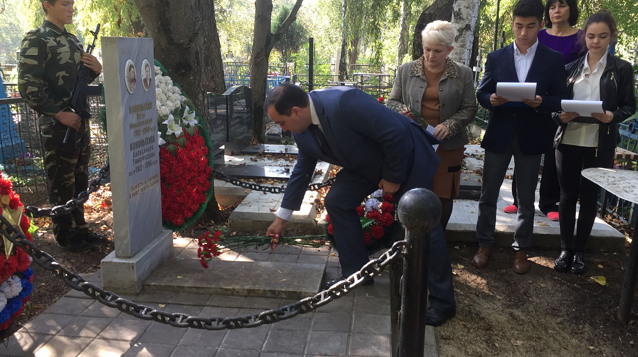 В Прикубанском округе прошли торжественные митинги, посвященные 75-й годовщине освобождения Краснодарского края от немецко-фашистских захватчиков